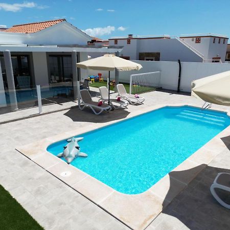 Ideal For Family Holidays, Near Beach And Golf- Casa James La Guirra Kültér fotó