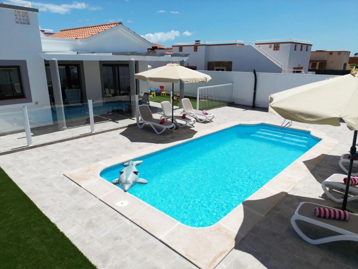 Ideal For Family Holidays, Near Beach And Golf- Casa James La Guirra Kültér fotó